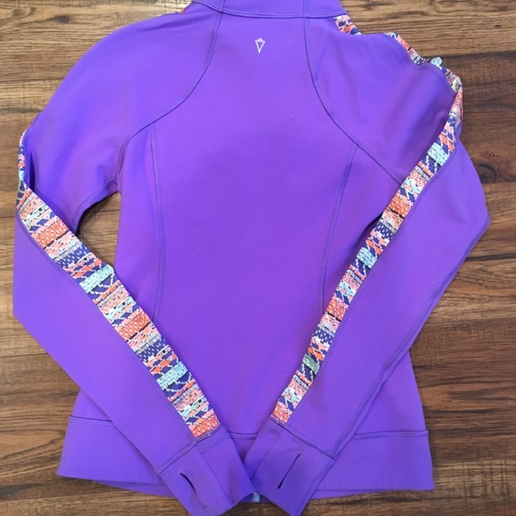 SALE Ivivva Jacket - Picture 8 of 8